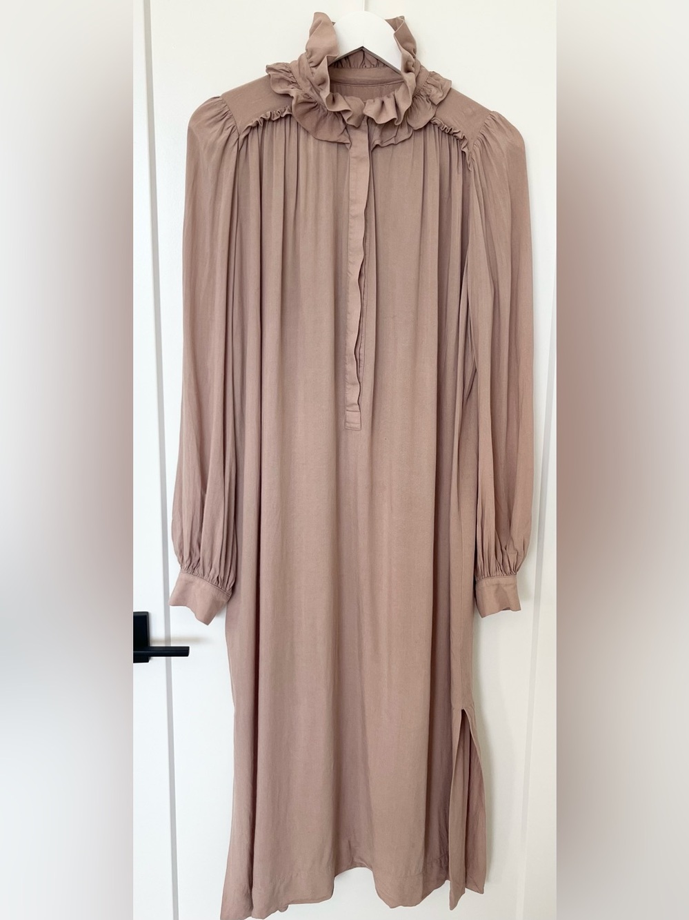 Heidi Merrick Wightman Dress Ruffled Collar Kaftan Midi Dress Toast Women’s L